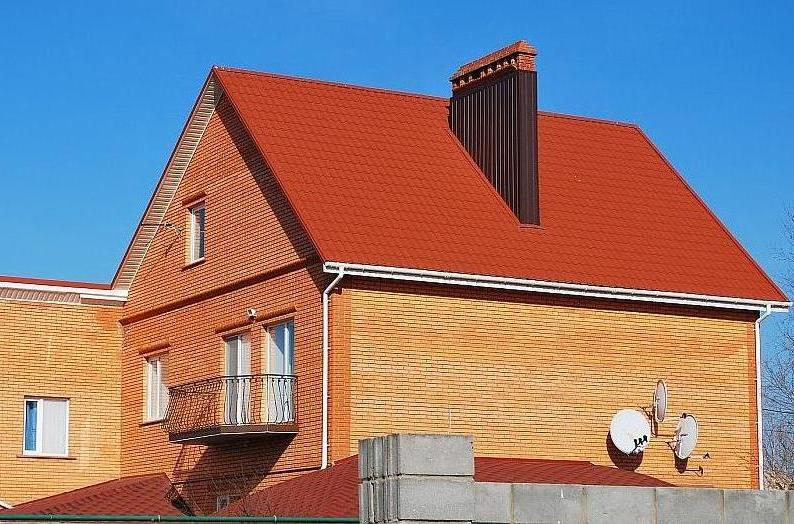 Металлочерепица в городе Николаев на крыше дома