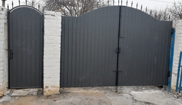 Ворота, хвіртка з профнастилу в Миколаєві